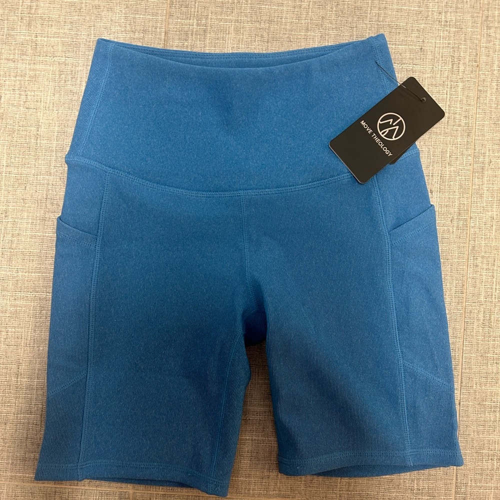 Women's Move Theology Blue Ribbed 7”Biker Shorts w/Pockets. Small
